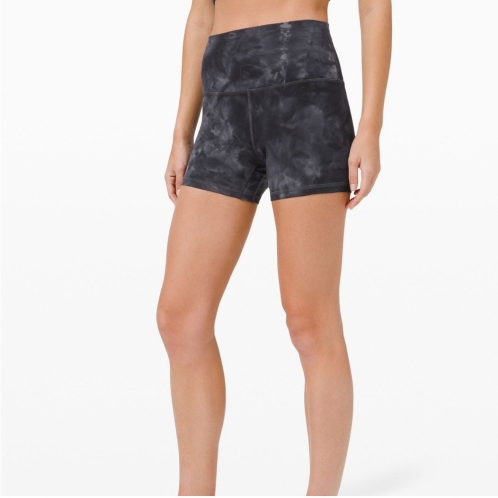 Lululemon Tie-Dye Align short